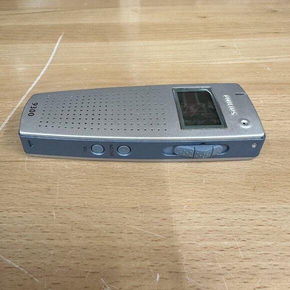 Philips 9300 Pocket Memo Digital Voice Recorder / Hand Held Dictaphone - Picture 5 of 6